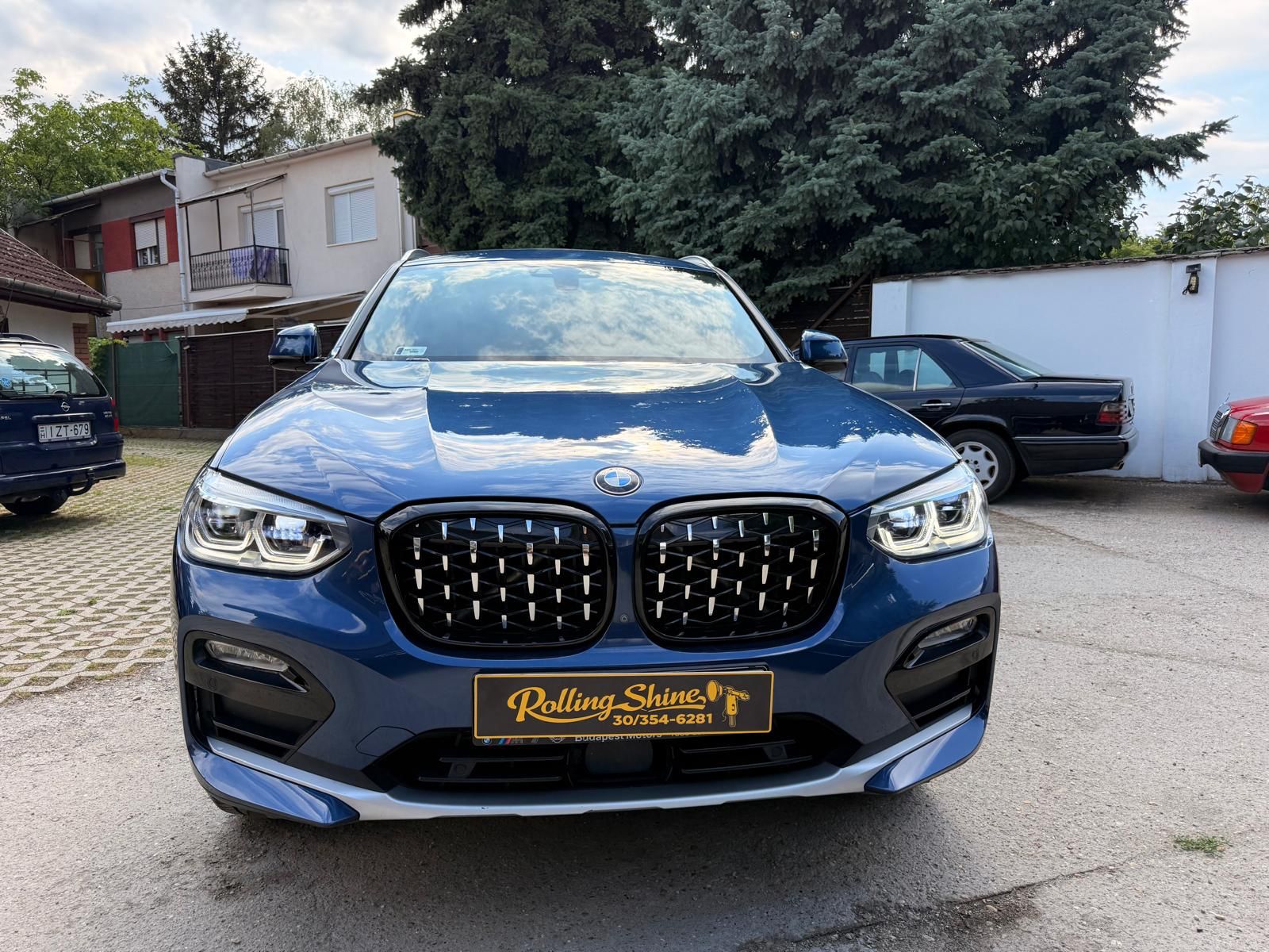 bmwx5 kék matt